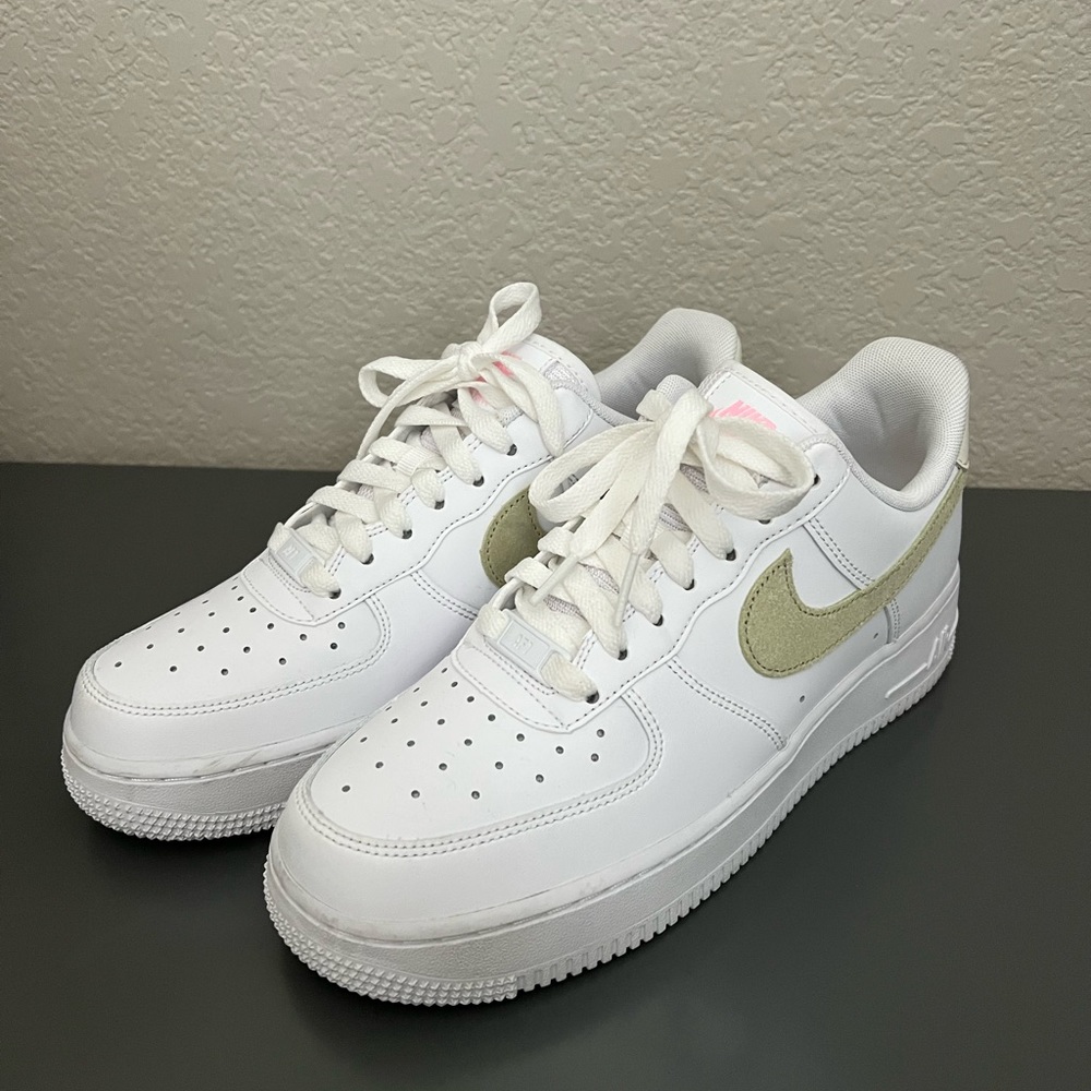 NWOT Nike Air Force Sneakers